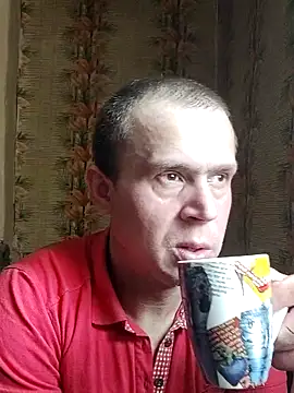Snapshot of alex_brow_n chatting on March 2, 8:59 am alex brow n online show from March 2, 8:59 am