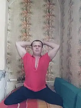 Snapshot of alex_brow_n chatting on February 22, 8:29 am alex brow n online show from February 22, 8:29 am
