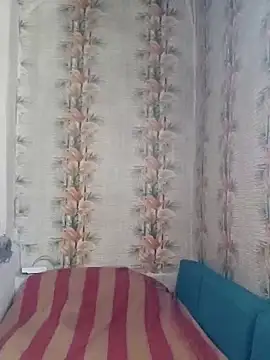 Snapshot of alex_brow_n chatting on February 19, 9:17 am alex brow n online show from February 19, 9:17 am