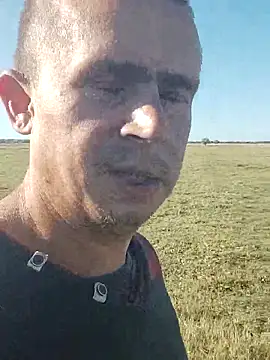 Snapshot of alex_brow_n chatting on September 21, 5:51 am alex brow n online show from September 21, 5:51 am