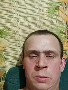 Snapshot of alex_brow_n chatting on March 2, 7:08 pm alex brow n online show from March 2, 7:08 pm