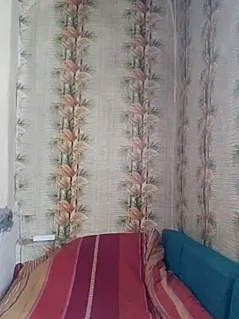 Snapshot of alex_brow_n chatting on February 18, 10:49 am alex brow n online show from February 18, 10:49 am