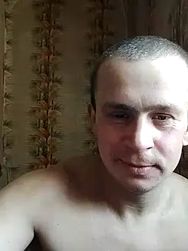 Snapshot of alex_brow_n chatting on February 25, 10:04 am alex brow n online show from February 25, 10:04 am