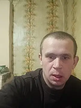 Snapshot of alex_brow_n chatting on February 26, 4:45 pm alex brow n online show from February 26, 4:45 pm
