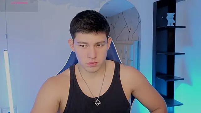JamesCr  online show from June 23, 12:53 pm