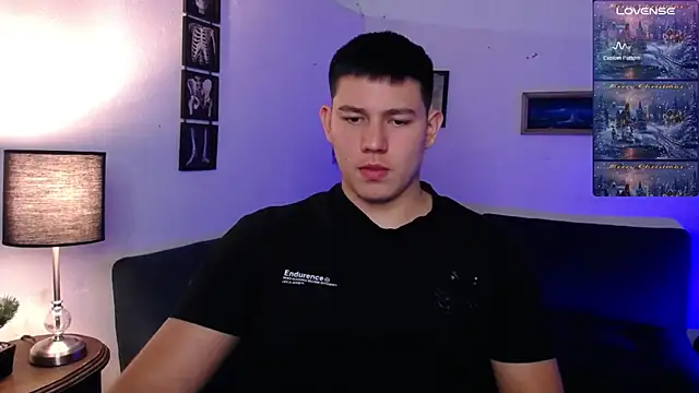 JamesCr  online show from January 7, 3:33 am