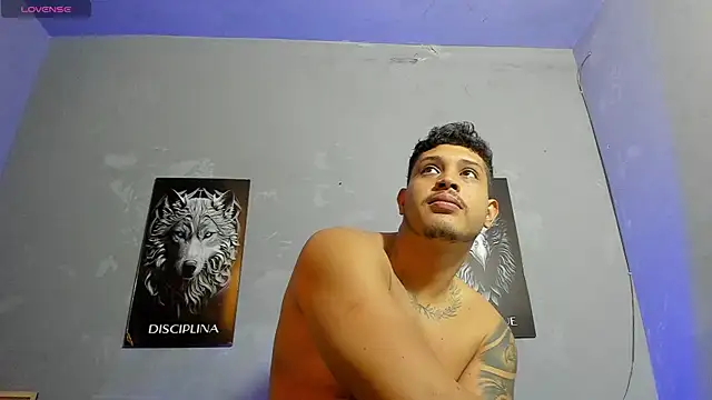 JohanSmith online show from April 4, 11:02 pm