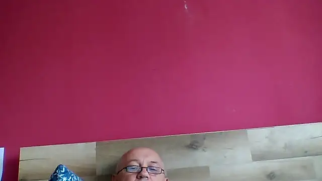 Snapshot of ruplumber chatting on October 5, 11:03 am ruplumber online show from October 5, 11:03 am