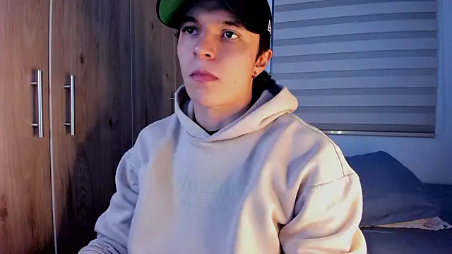 Mastrangelo xxx online show from March 6, 4:42 am