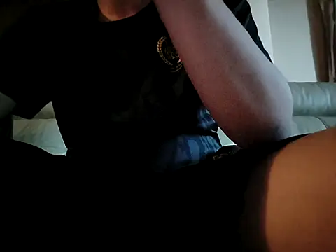 Snapshot of Raymond1308 chatting on October 17, 8:07 am Raymond1308 online show from October 17, 8:07 am