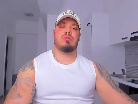 ZackMasterss online show from April 19, 8:55 pm