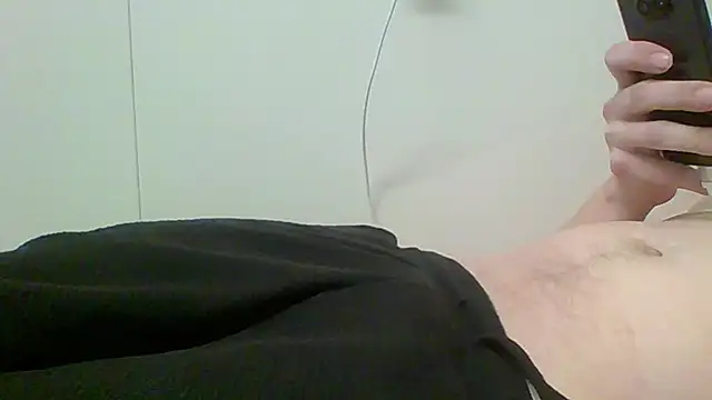 Snapshot of j3sp3r930 chatting on February 27, 4:21 pm j3sp3r930 online show from February 27, 4:21 pm