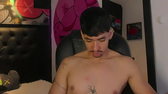 ISAAC CRYSTON online show from February 23, 10:22 pm