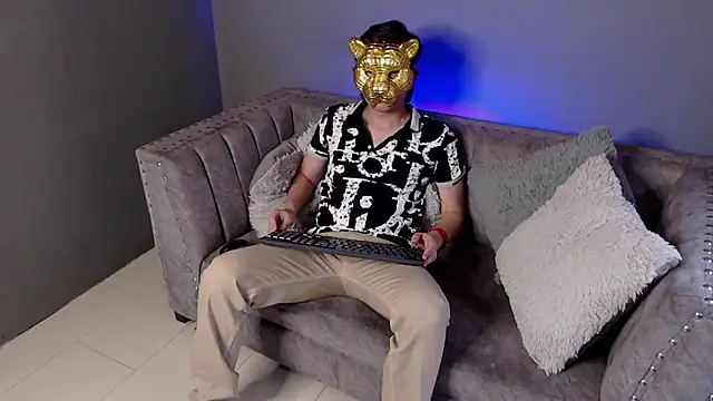Snapshot of Golden-Boyy chatting on February 10, 11:57 am Golden-Boyy online show from February 10, 11:57 am
