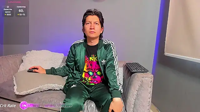 Snapshot of Golden-Boyy chatting on March 8, 12:17 pm Golden-Boyy online show from March 8, 12:17 pm