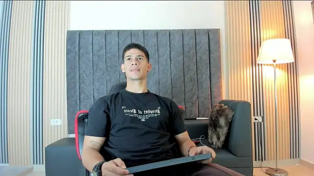 Snapshot of ANDRES_STUD chatting on September 15, 4:47 am ANDRES STUD online show from September 15, 4:47 am