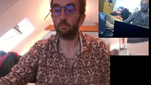 Snapshot of Mastersanges chatting on October 7, 4:33 pm Mastersanges online show from October 7, 4:33 pm