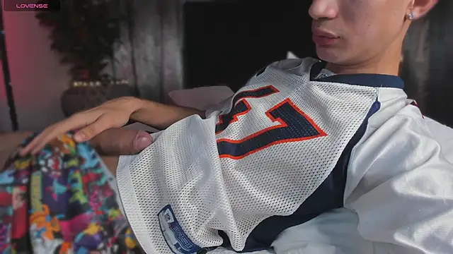 NovaaWheler online show from April 24, 12:40 pm