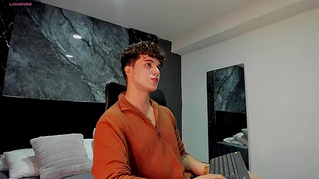 Snapshot of ErosGeorgiou chatting on March 14, 12:18 pm ErosGeorgiou online show from March 14, 12:18 pm