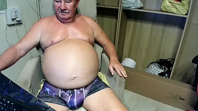 Snapshot of barenfan chatting on October 16, 8:39 pm barenfan online show from October 16, 8:39 pm