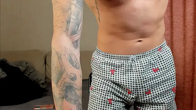 crazybottom99 online show from April 24, 7:38 pm