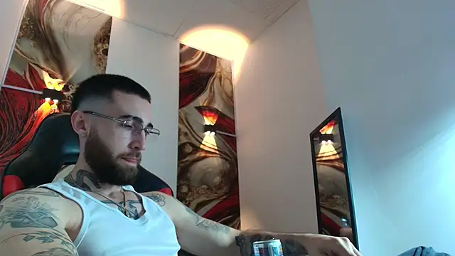 Snapshot of Luke_davis01 chatting on September 30, 1:25 pm Luke davis01 online show from September 30, 1:25 pm