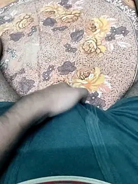 Snapshot of Yashkumar_0697 chatting on October 10, 6:56 pm Yashkumar 0697 online show from October 10, 6:56 pm