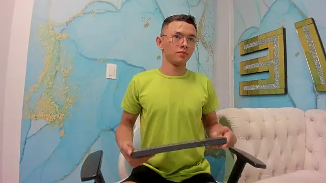 Andy dior18 online show from February 16, 2:00 am