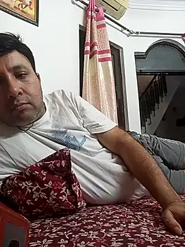 innocentboy1987 online show from September 26, 9:40 am