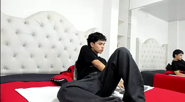 Snapshot of Aiiden_15 chatting on February 26, 2:57 pm Aiiden 15 online show from February 26, 2:57 pm