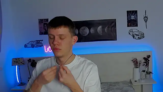 Ryker Seen online show from February 4, 3:23 am