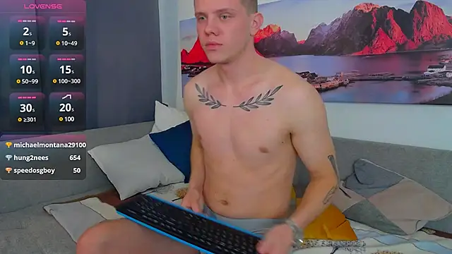 Ryker Seen online show from March 15, 6:03 am