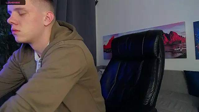 Ryker Seen online show from March 9, 12:10 am