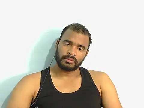 Snapshot of YOX22 chatting on October 13, 1:28 pm YOX22 online show from October 13, 1:28 pm