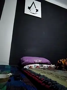 Adem usr online show from February 21, 9:11 pm