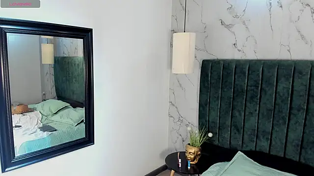 Georgina Palacios  online show from October 31, 5:09 am