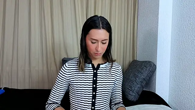 Georgina Palacios  online show from July 25, 3:47 am