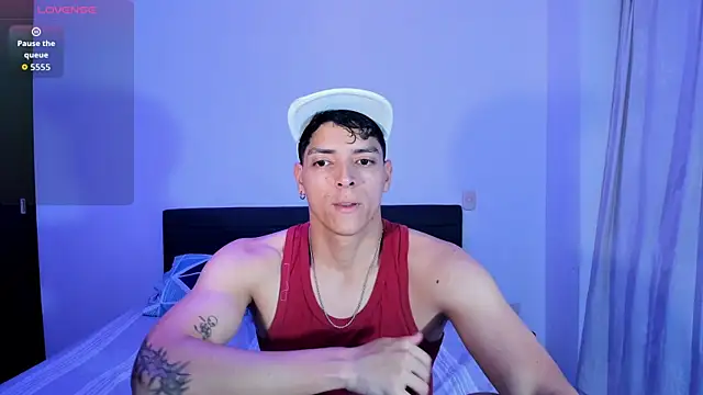  JacobMiller   online show from March 29, 10:10 pm