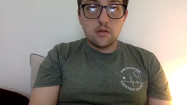 Snapshot of Milflover96 chatting on February 18, 5:00 pm Milflover96 online show from February 18, 5:00 pm