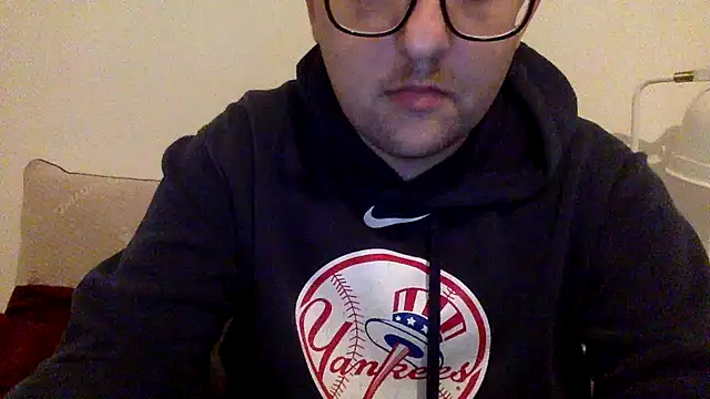 Snapshot of Milflover96 chatting on February 25, 2:03 am Milflover96 online show from February 25, 2:03 am