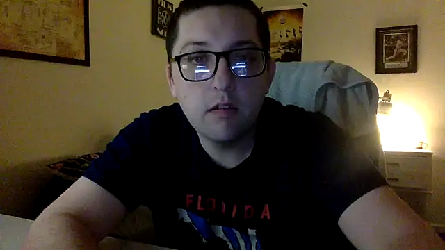 Snapshot of Milflover96 chatting on March 21, 2:07 am Milflover96 online show from March 21, 2:07 am