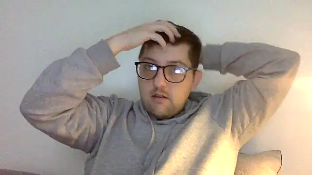 Snapshot of Milflover96 chatting on February 21, 5:20 pm Milflover96 online show from February 21, 5:20 pm