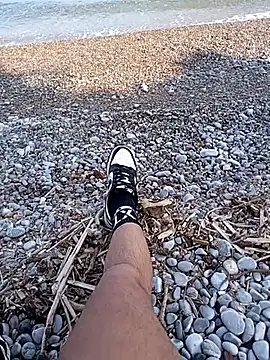 Snapshot of gkal7877_ chatting on October 14, 7:37 am gkal7877 online show from October 14, 7:37 am