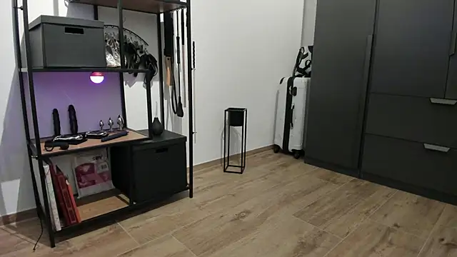 molicaremolicare online show from March 18, 6:22 pm