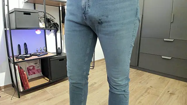 molicaremolicare online show from March 15, 6:03 pm