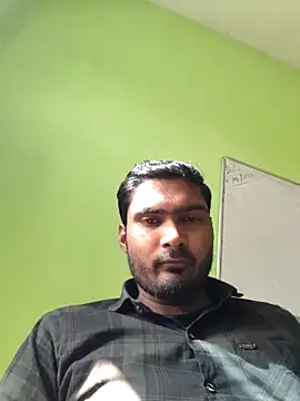 Snapshot of ccuteboyyyy chatting on March 8, 4:41 am ccuteboyyyy online show from March 8, 4:41 am