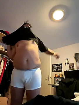 Snapshot of Sex-10-10 chatting on October 18, 4:12 pm Sex-10-10 online show from October 18, 4:12 pm