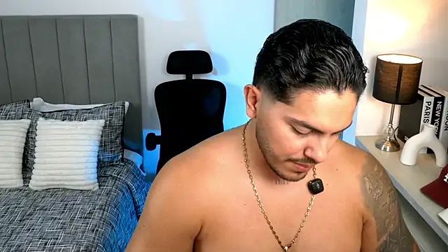 owen-pierces online show from May 24, 2:06 am
