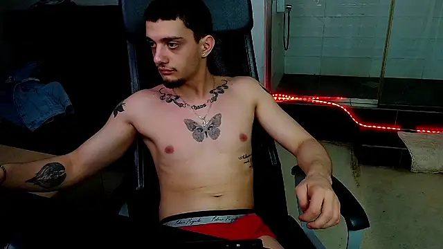 OscarGriffin online show from February 23, 3:37 pm