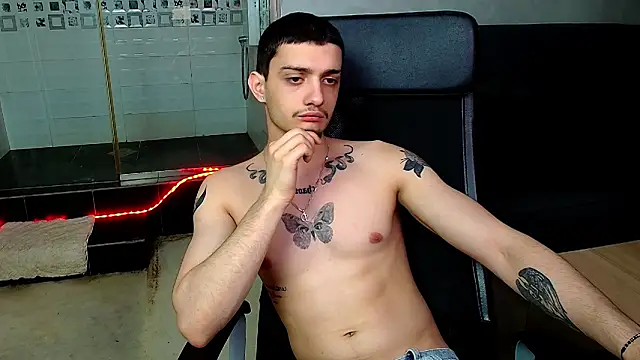 OscarGriffin online show from February 25, 4:10 pm